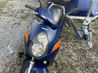 roller honda nes 125 canton berne -