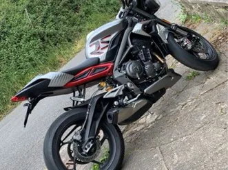 triumph street triple rs 765