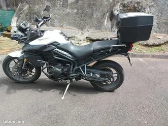 triumph tiger 800