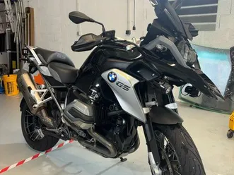 1200 gs triple black