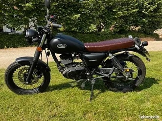 mash seventy 125 cm³ - noir mat & cuir