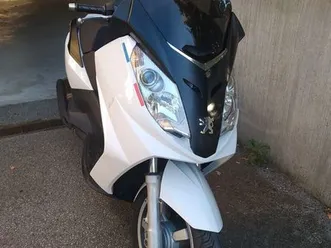 scooter peugeot satelis 400
