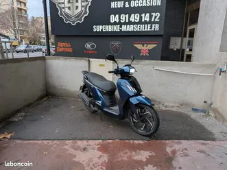 ⭐ peugeot tweet 125 bleu première main garantie 12 mois révision ok ?