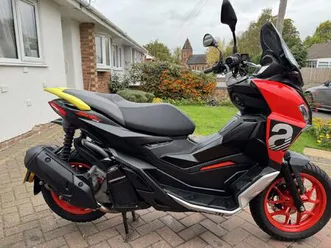 aprilia sr gt 125 sport scooter petrol cvt euro 5 (14 ps) 125 cc