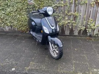 sym fiddle 3 brom 2016 - 16500km net grote beurt gehad — scooters | sym — marktplaats