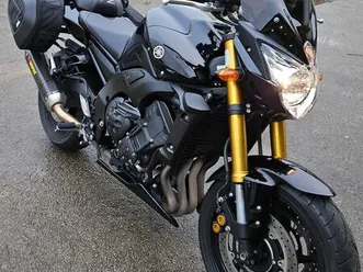moto yamaha fz8