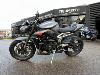 triumph street triple 765 rs 2025 765 cm3 | moto roadster | 620 km | argent | 56600 lanester