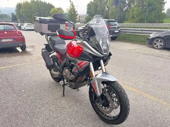 qj motor srt 600 sx rosso