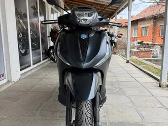 piaggio beverly 300 hpe →