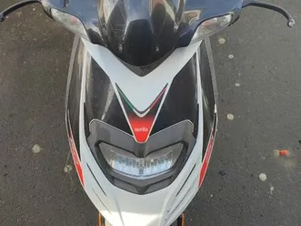 scooter aprilia