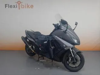 yamaha - t-max 530