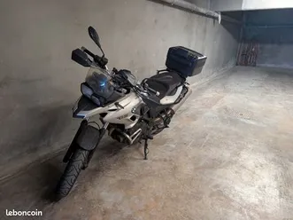 bmw 700gs avec valises latérales