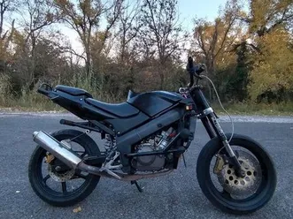 honda 125 cbr stunt