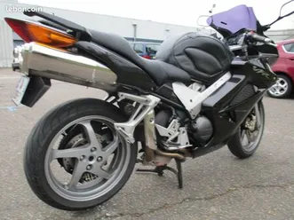 honda vfr 800 v-tec