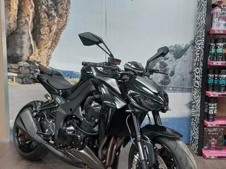 ② kawasaki z1000 r