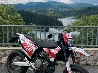 husqvarna 701 supermoto