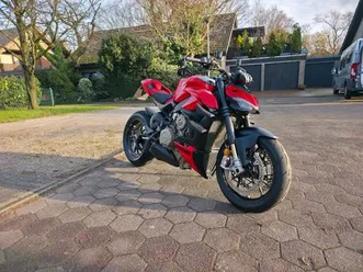 ducati streetfighter v4s