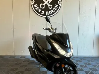 honda pcx 125cm3 noir mat / bull ermax sport / demarrage sans cles reglement possible en 4-10 fois par carte bancaire - livraison possible