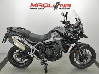 triumph - tiger 900