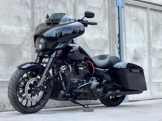 harley davidson street glide 114 - all black 1hd