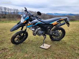 moto derbi senda x-trème 50 cc