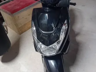 scooter peugeot kisbee