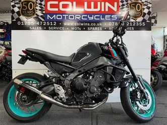 yamaha mt-09 900 hyper-naked petrol manual euro 5 (119 ps) 889 cc