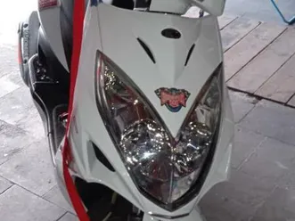 ② scooter kymco 125