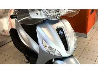 vendo piaggio medley 200 (2025 - 26) usata a novara (codice 9853130) - moto.it