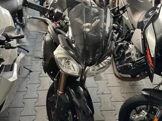 triumph speed triple 1050