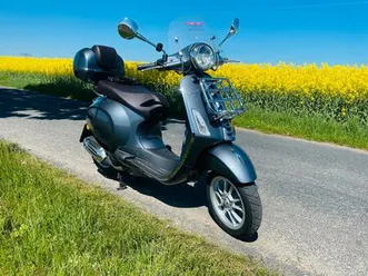 vespa primavera 125