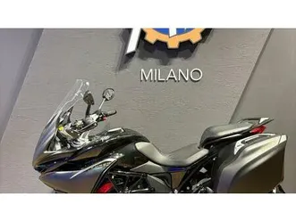 vendo mv agusta turismo veloce 800 lusso scs (2021 - 26) nuova a milano (codice 9150582) - moto.it