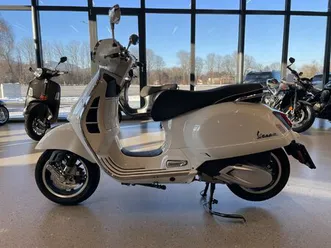 moto neuve: vespa gts 310 super