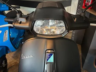 moto neuve: vespa sprint 50 s