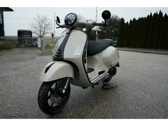 moto neuve: vespa gts 300