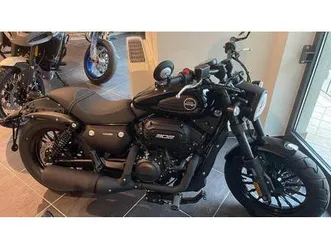 vendo keeway motor v302 c (2022 - 26) nuova a casorate sempione (codice 9086036) - moto.it