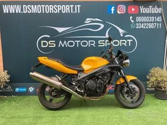 triumph speed four 600