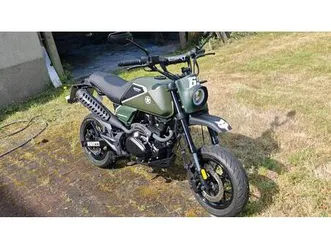 brixton crossfire 125 xs "mini-moto"