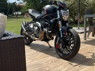 ducati monster stealth 821