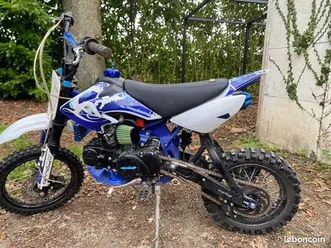 dirt bike apollo 140