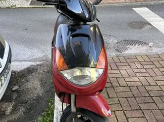 scooter peugeot vivacity50 cc benfica