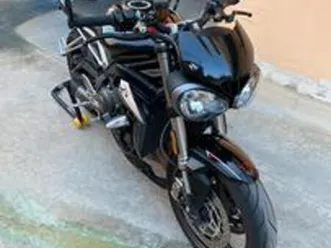 triumph street triple 765 rs