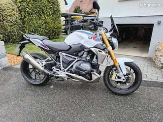 bmw r1250r hp
