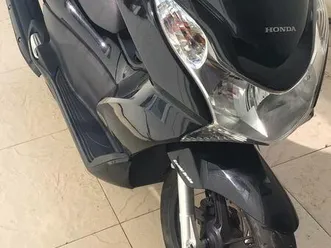 ② scooter pcx 125 cc 4125km