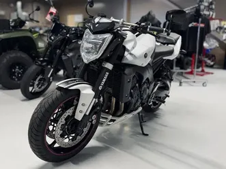 yamaha fz1-n • 2010