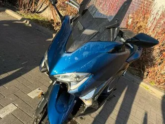 ② yamaha tmax 530 dx 2018 full option