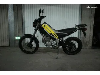 yamaha xg250 tricker