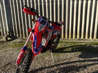 bêta 350 rr racing 4t 2022 – 45 h – parfait état