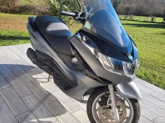 piaggio x10