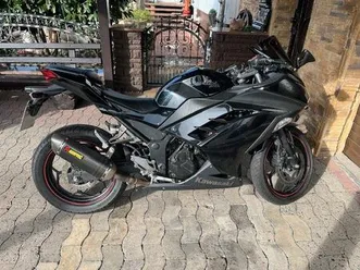kawasaki ninja 300